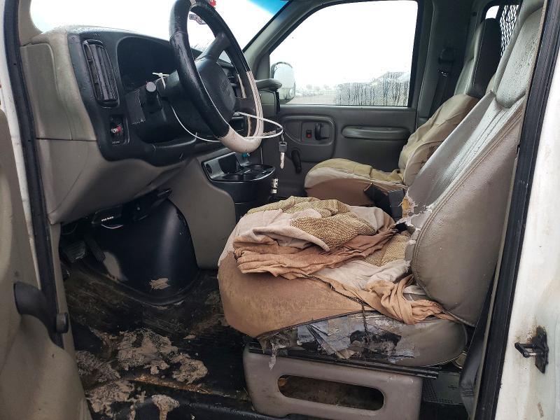 2001 GMC Savana 2500 Utility / Service Van