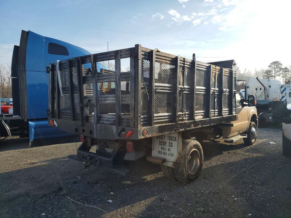 2016 Ford F350 Super Duty Flatbed Truck