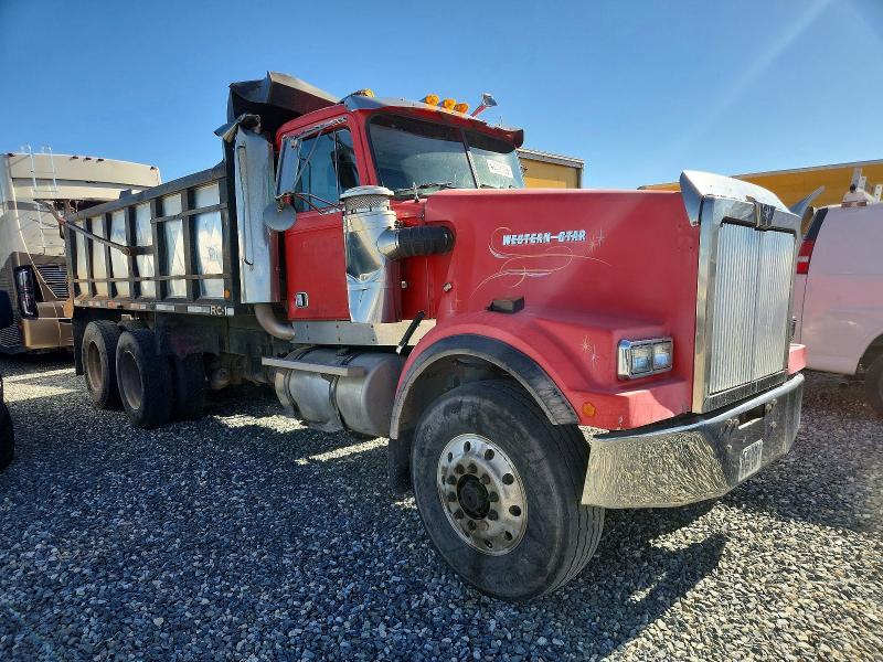 1999 Western Star 4900 Dump Truck