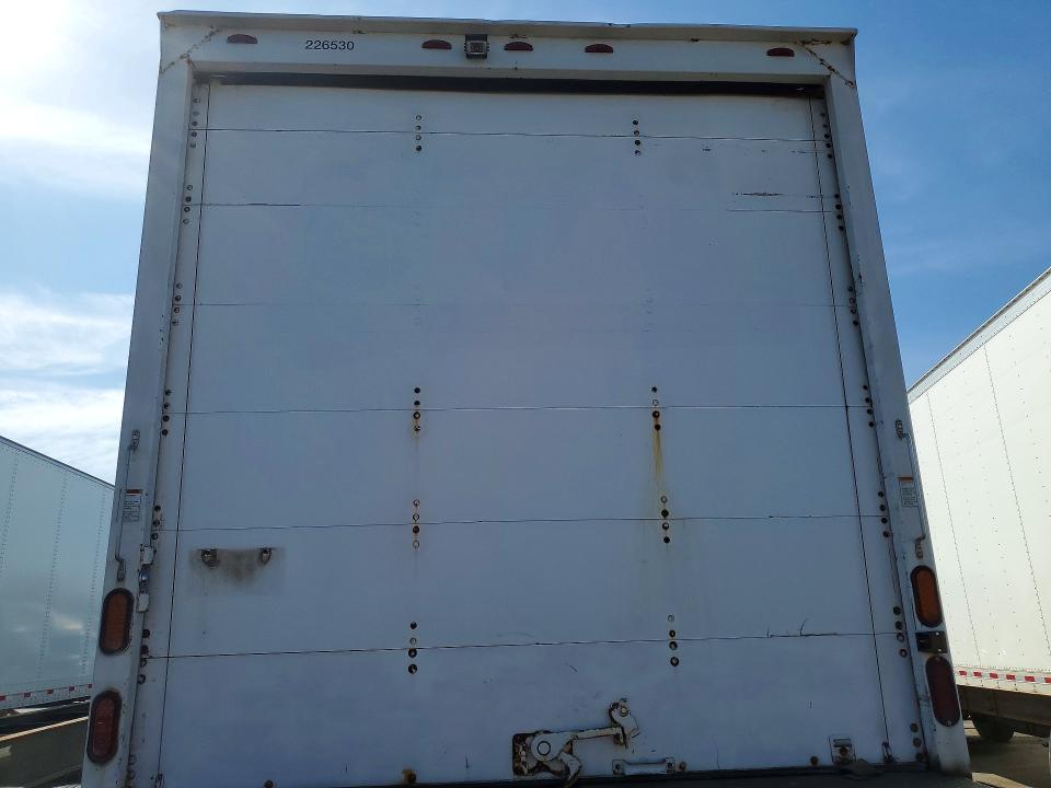 2015 Peterbilt 220 BOX Truck