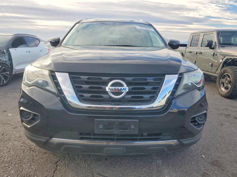 2017 Nissan Pathfinder s