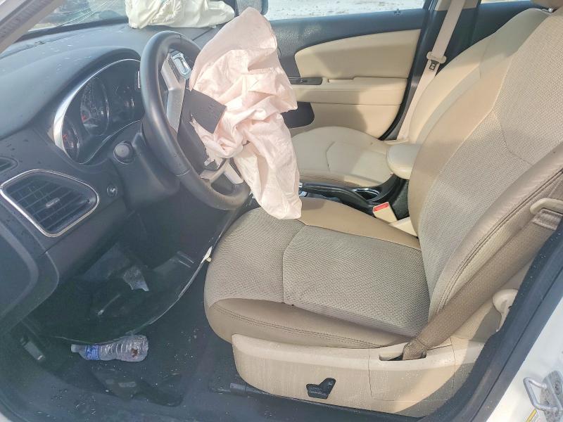 2013 Chrysler 200 Touring