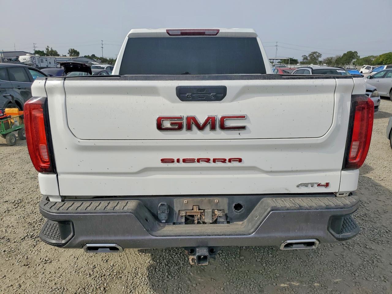 2021 GMC Sierra K1500 AT4