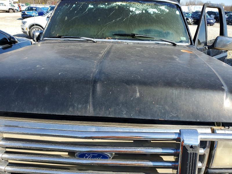 1989 Ford F250 Super Duty Flatbed Truck