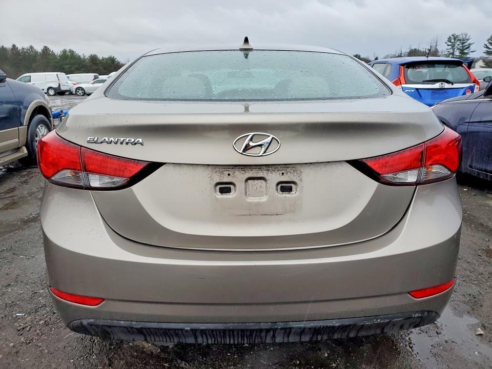 2015 Hyundai Elantra se