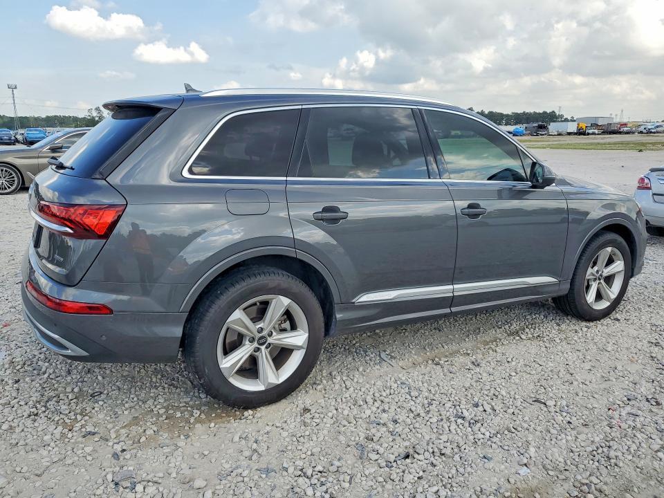 2023 Audi Q7 Premium Plus