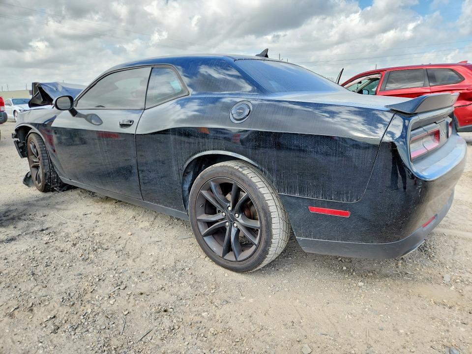 2016 Dodge Challenger sxt