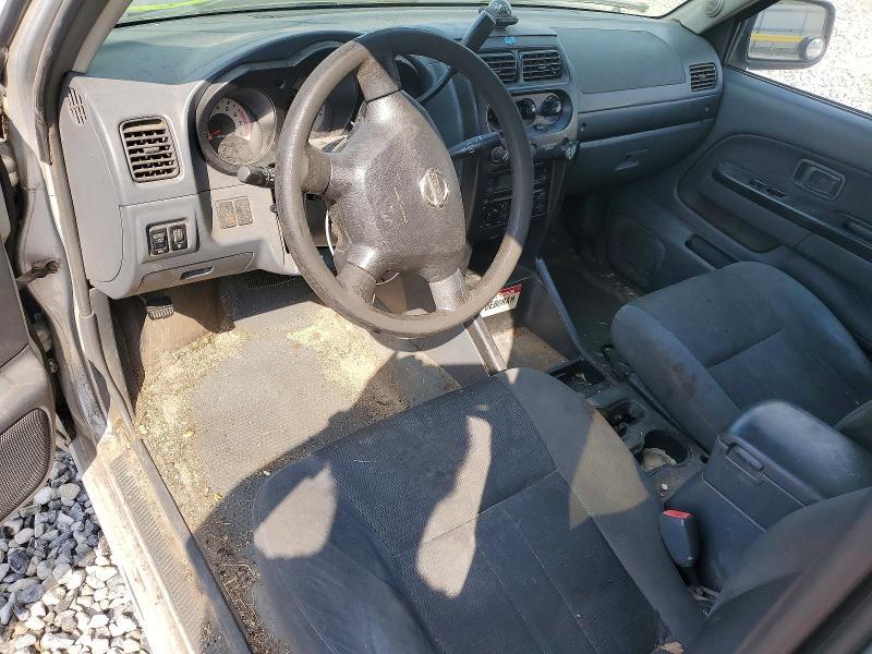 2004 Nissan Frontier Standard