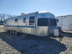 Salvage trucks for sale at Spartanburg, SC auction: 1990 Airstream 1990 Trlr Excella SE 34