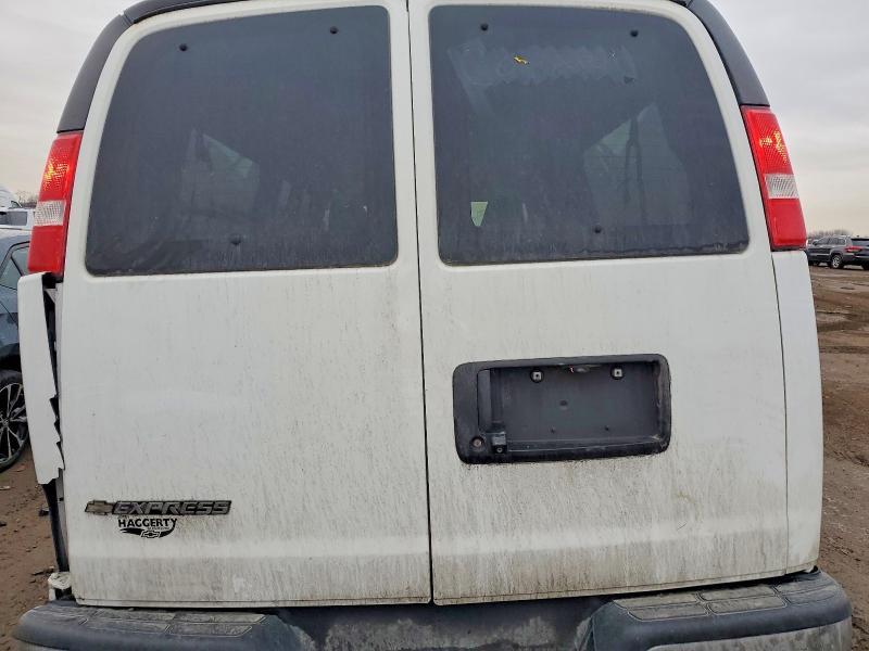 2020 Chevrolet Express G3500 LT