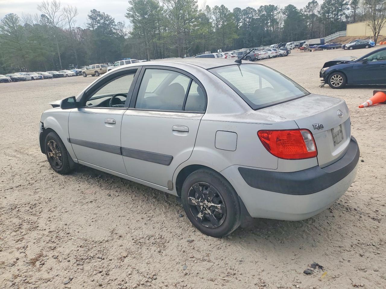 2008 KIA Rio Base