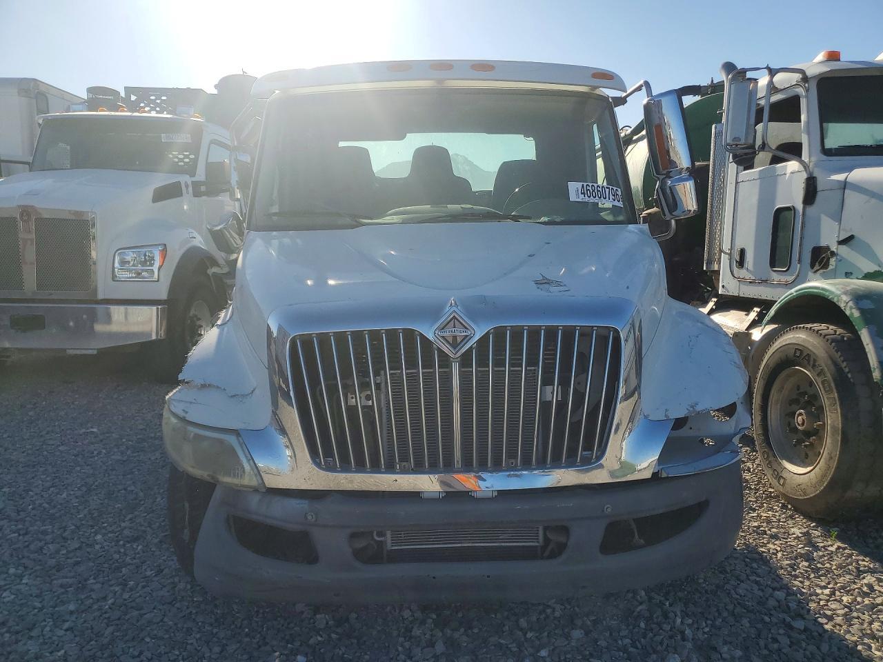 2006 International 4200 Truck Cab AND Chassis