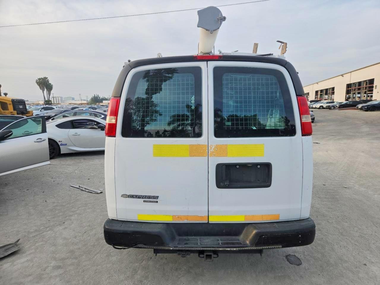 2013 Chev Express G2500