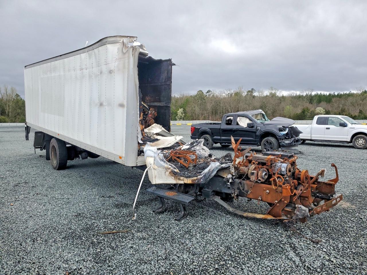 2021 Freigliner 2021 Freightliner Business Class M2 BOX Truck