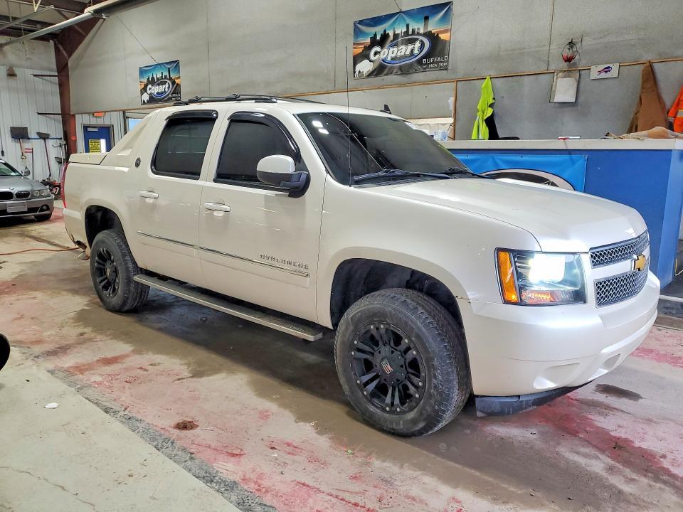 2013 Chevrolet Avalanche LTZ