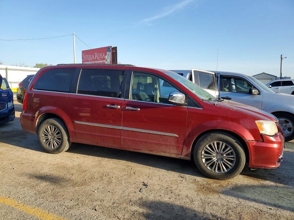 2014 Chrysler Town & Country Touring l