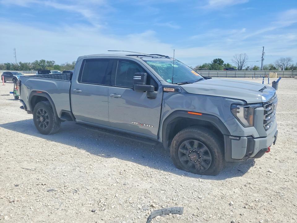 2025 GMC Sierra K2500 AT4