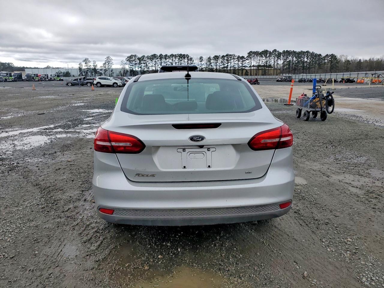 2017 Ford Focus se