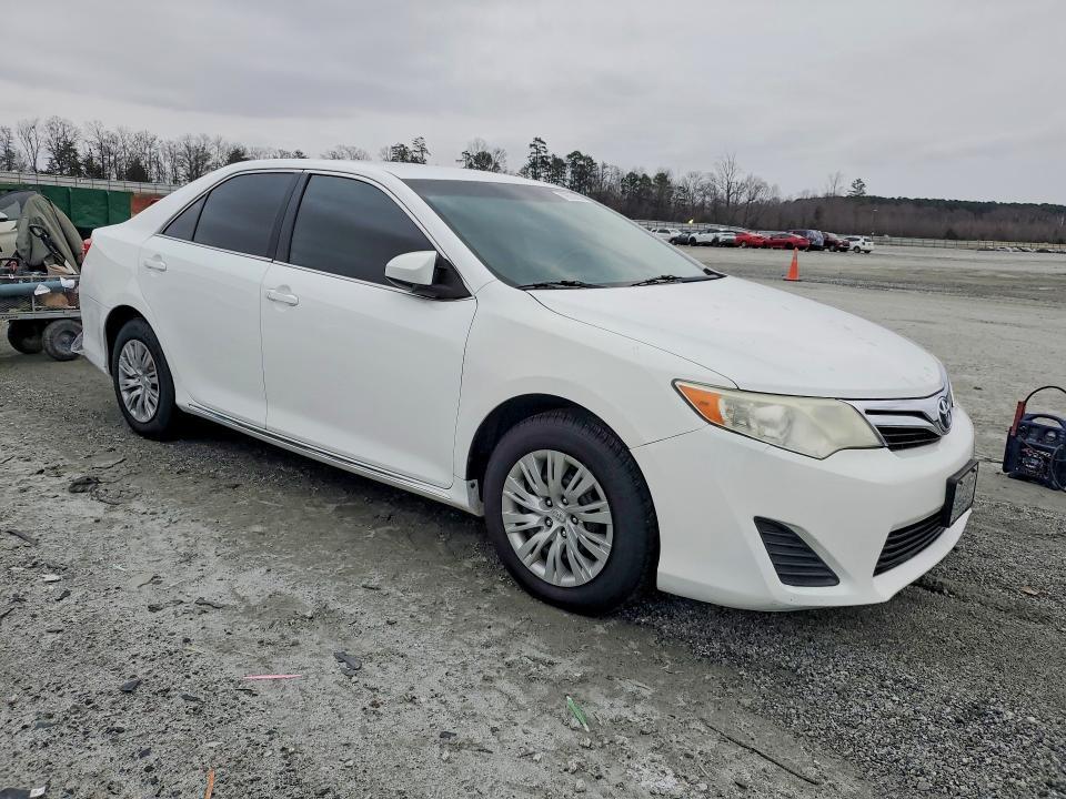 2012 Toyota Camry le
