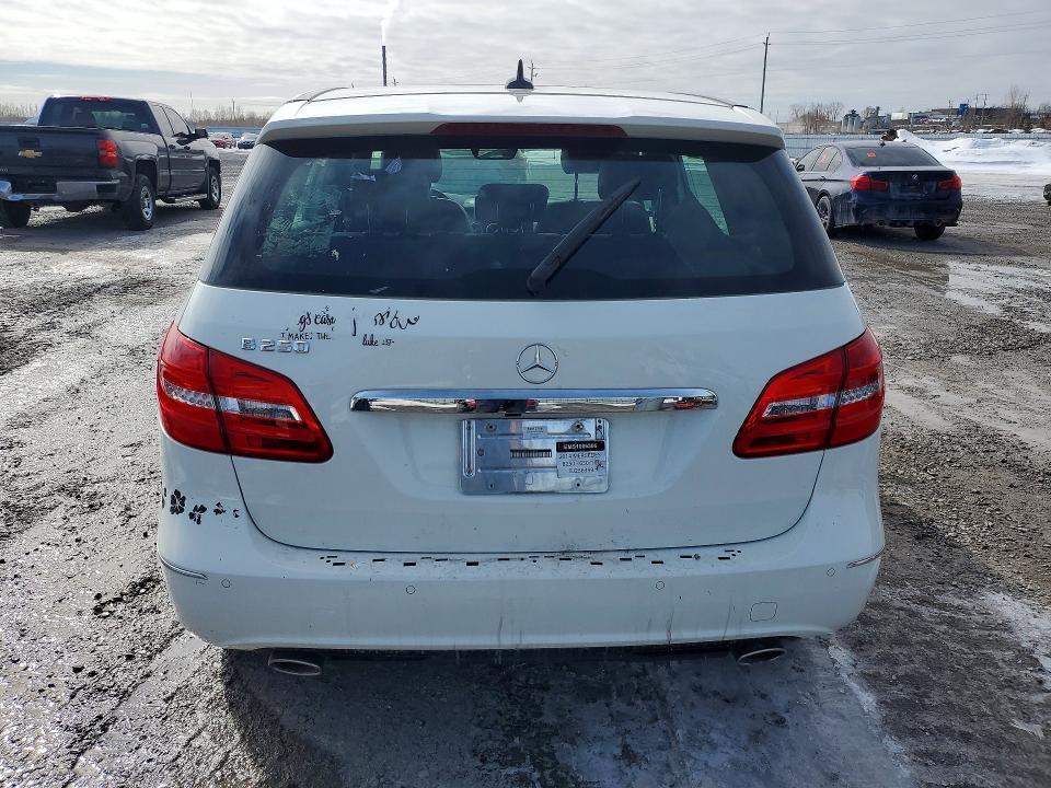 2014 Mercedes-Benz B250