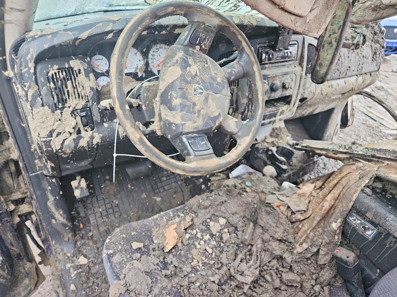 2005 Dodge Ram 1500 st