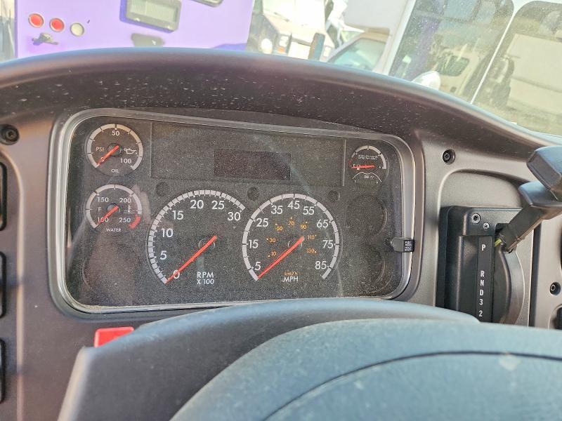 2017 Freigliner 2017 Freightliner Business Class M2 Refrigerated B