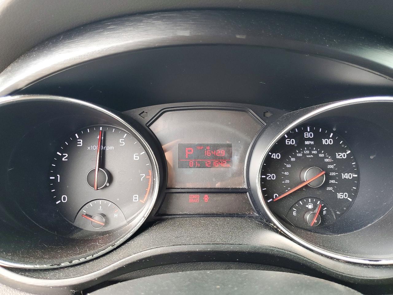 2016 KIA Sedona lx