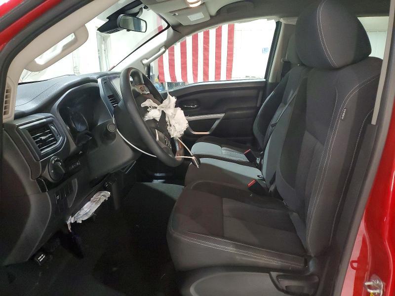 2022 Nissan Titan SV