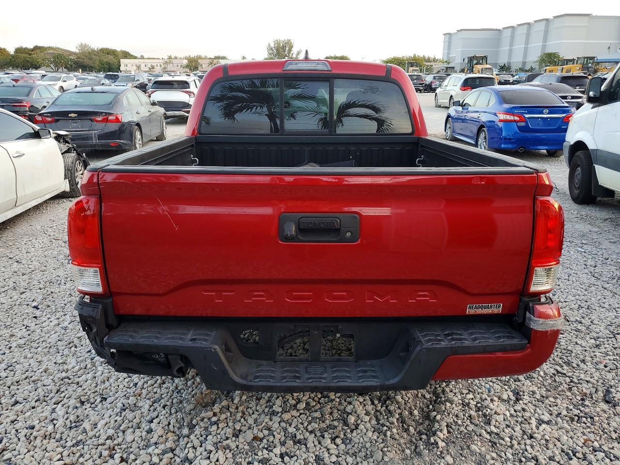 2019 Toyota Tacoma SR