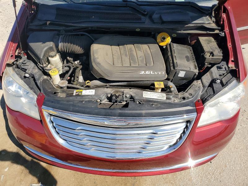 2016 Chrysler Town & Country Touring