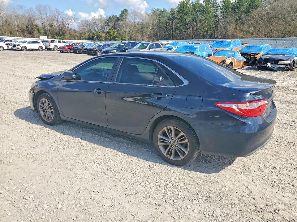 2015 Toyota Camry se