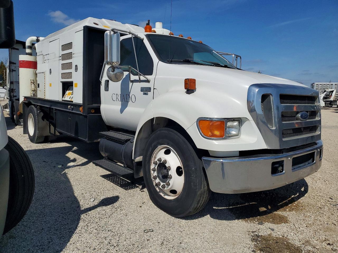 2004 Ford F650 Super-Tank Truck