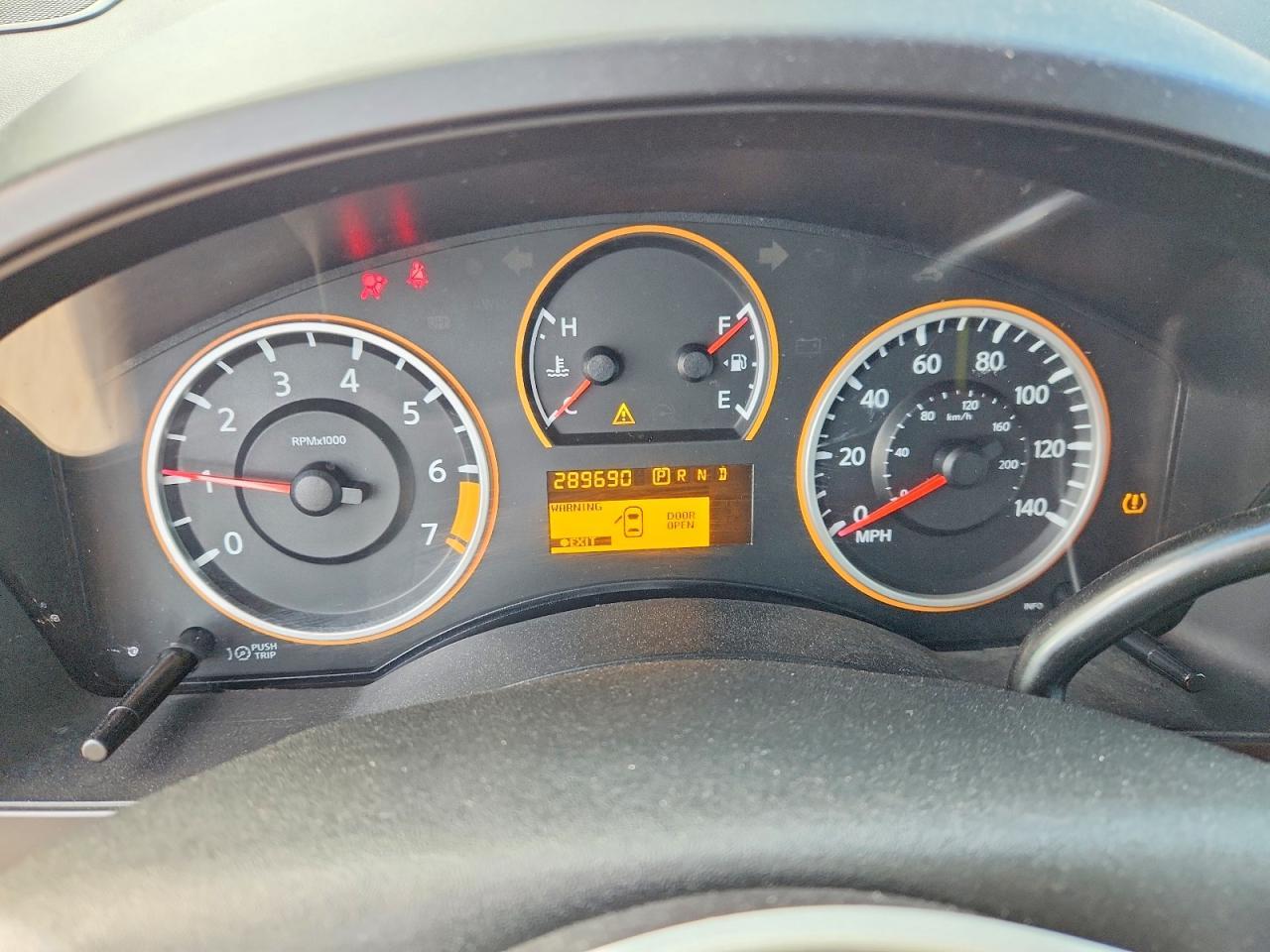2010 Nissan Titan XE