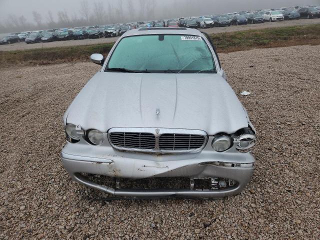 2004 Jaguar Vandenplas