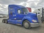 2015 Kenworth T680 Semi Truck