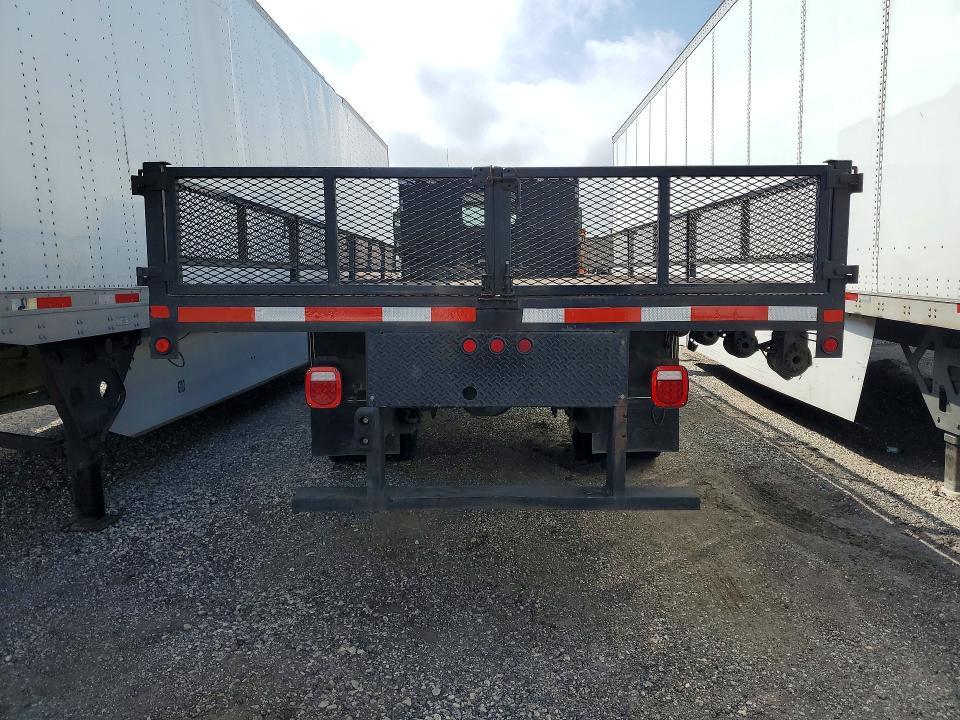 2015 Freightliner Business Class M2 Flatbed Truck