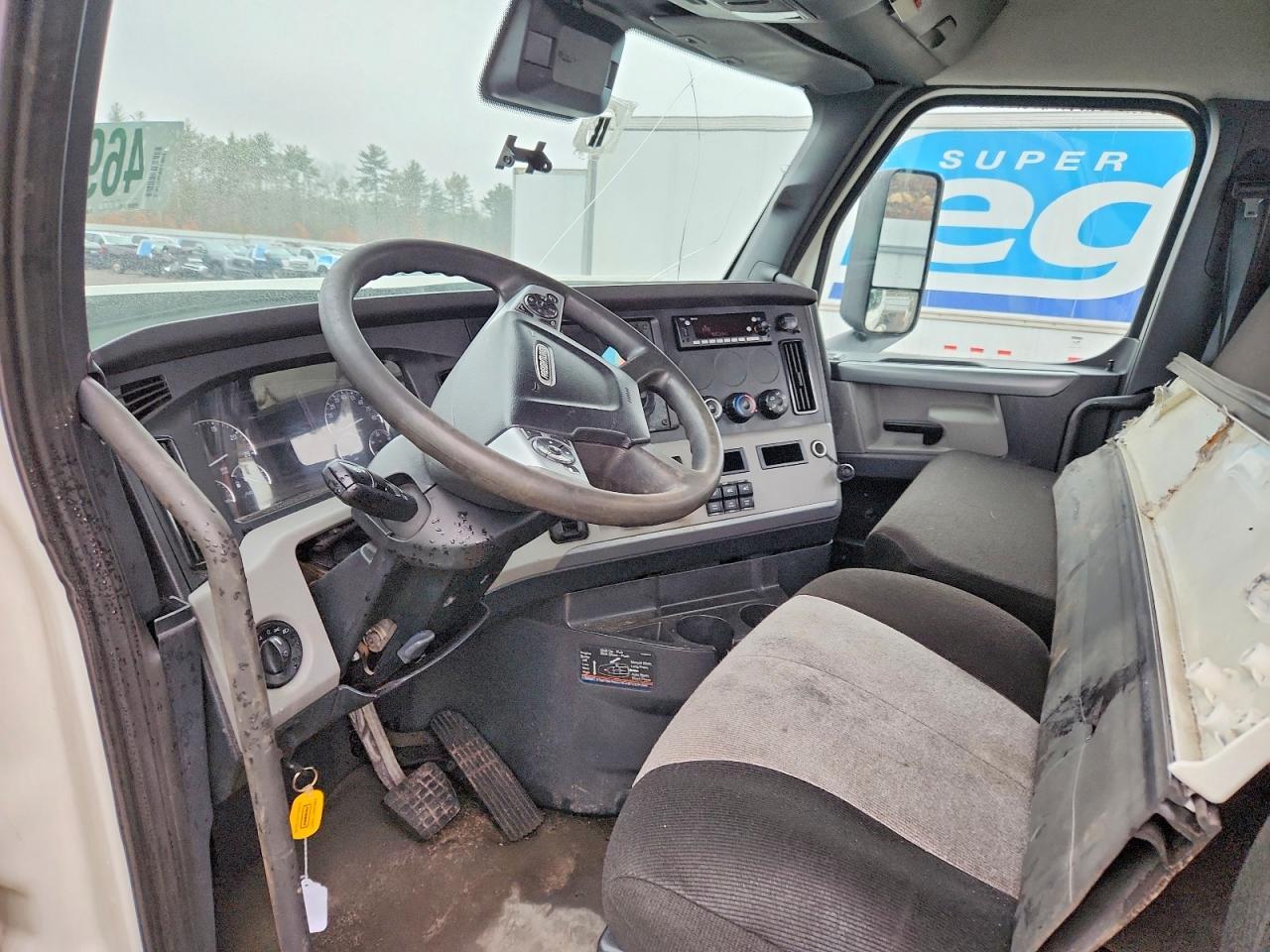 2022 Freightliner Cascadia 126 Semi Truck