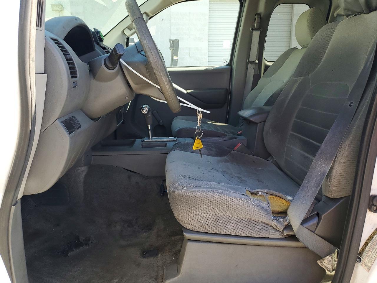 2012 Nissan Frontier s