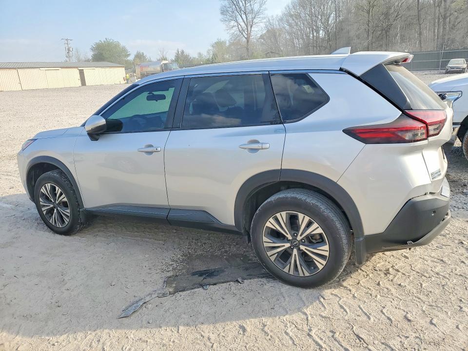 2022 Nissan Rogue sv