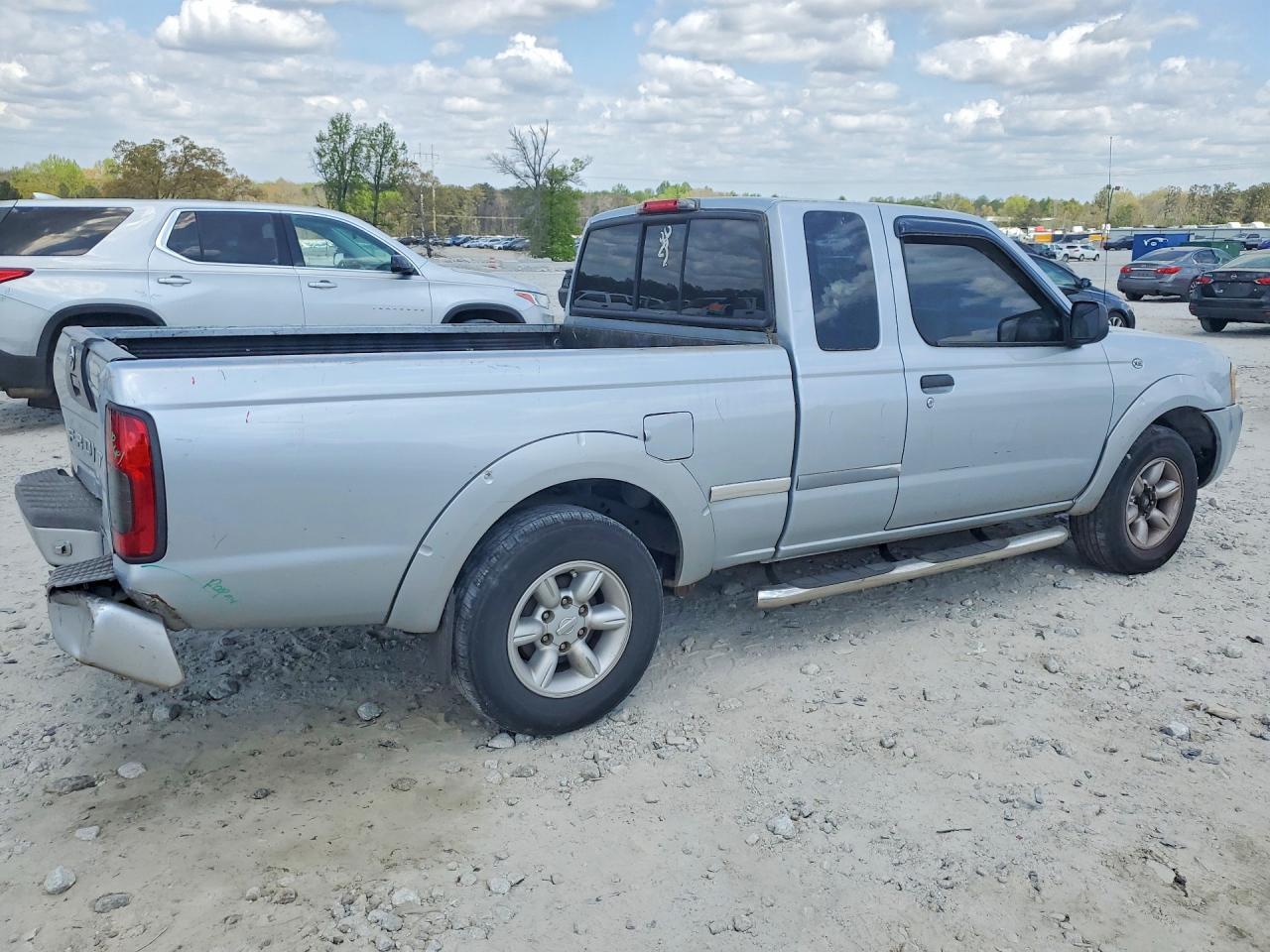 2003 Nissan Frontier Standard