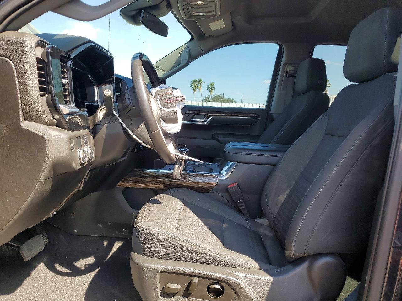 2023 GMC Sierra C1500 Elevation