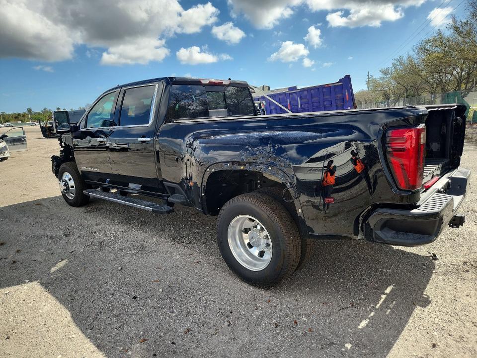 2024 GMC Sierra K3500 Denali