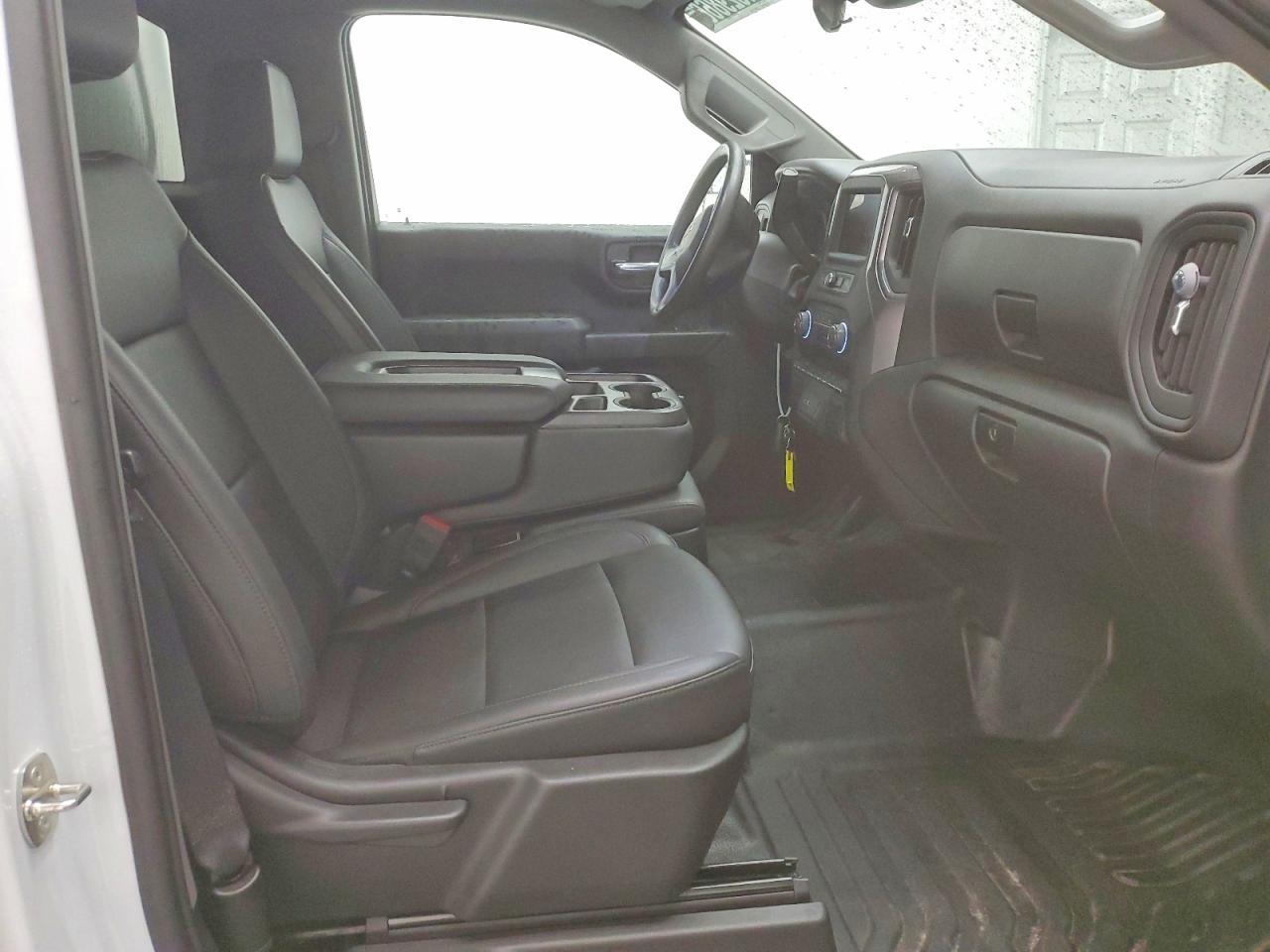 2023 Chevrolet Silverado C1500