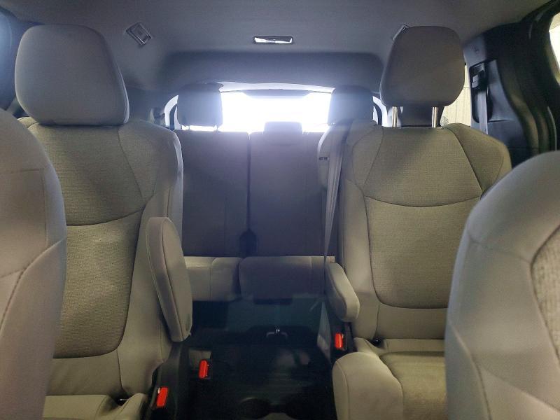 2025 Toyota Sienna le