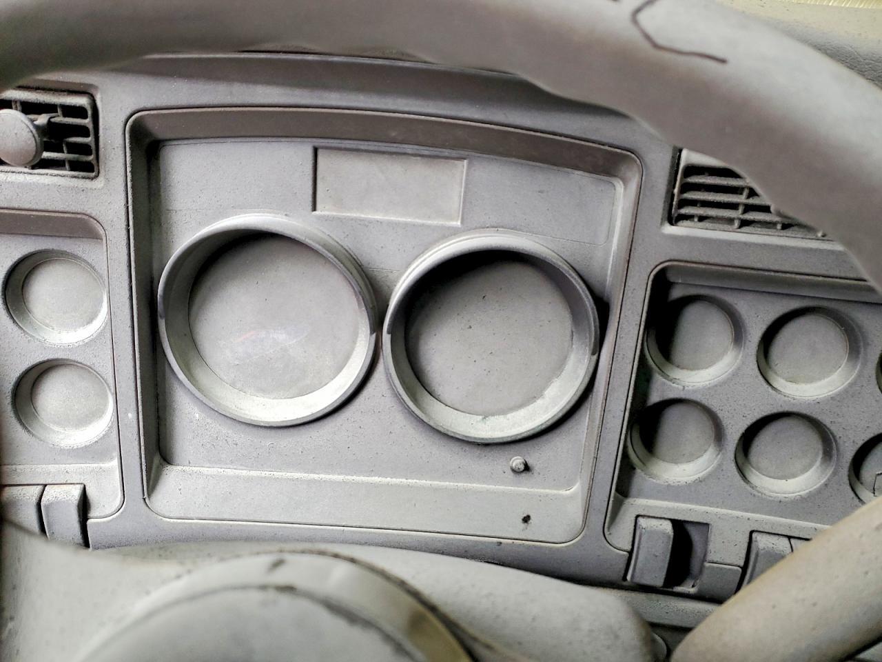 2016 Kenworth W900 Semi Truck