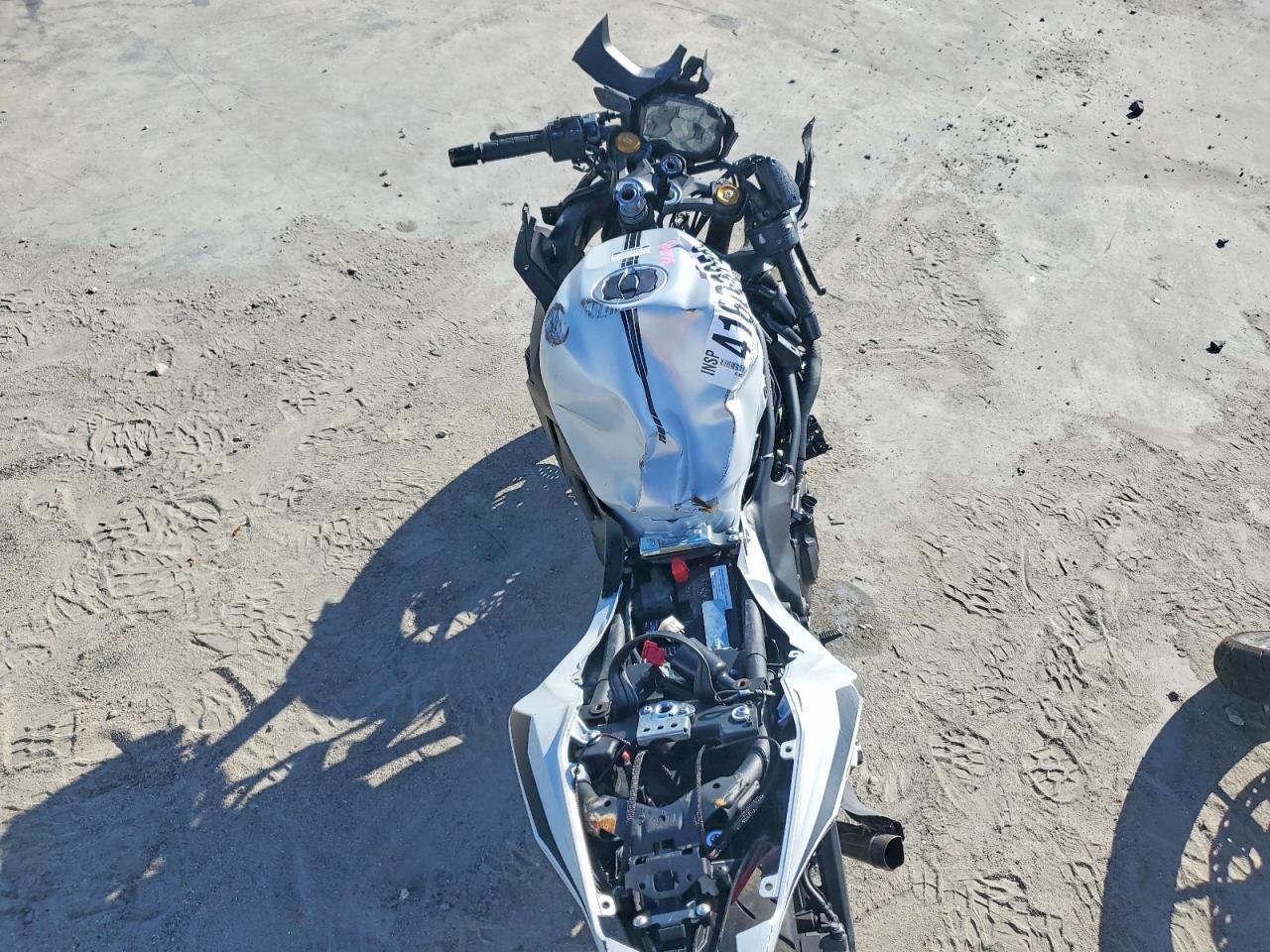 2025 Kawasaki ZX400 S