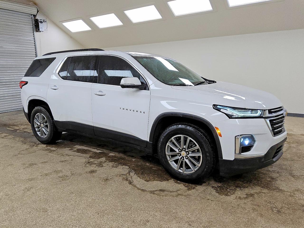 2023 Chevrolet Traverse lt