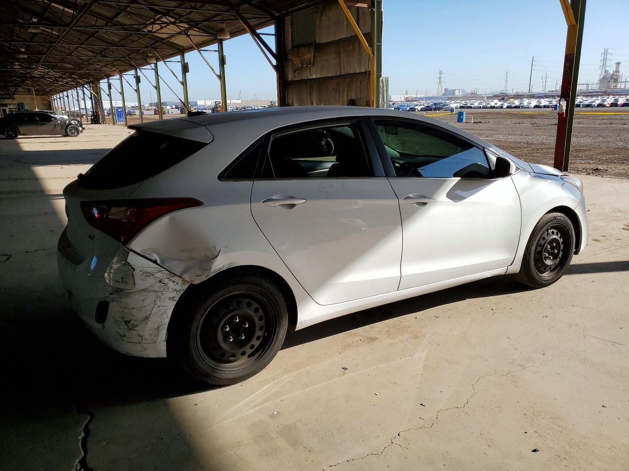 2016 Hyundai Elantra gt Base