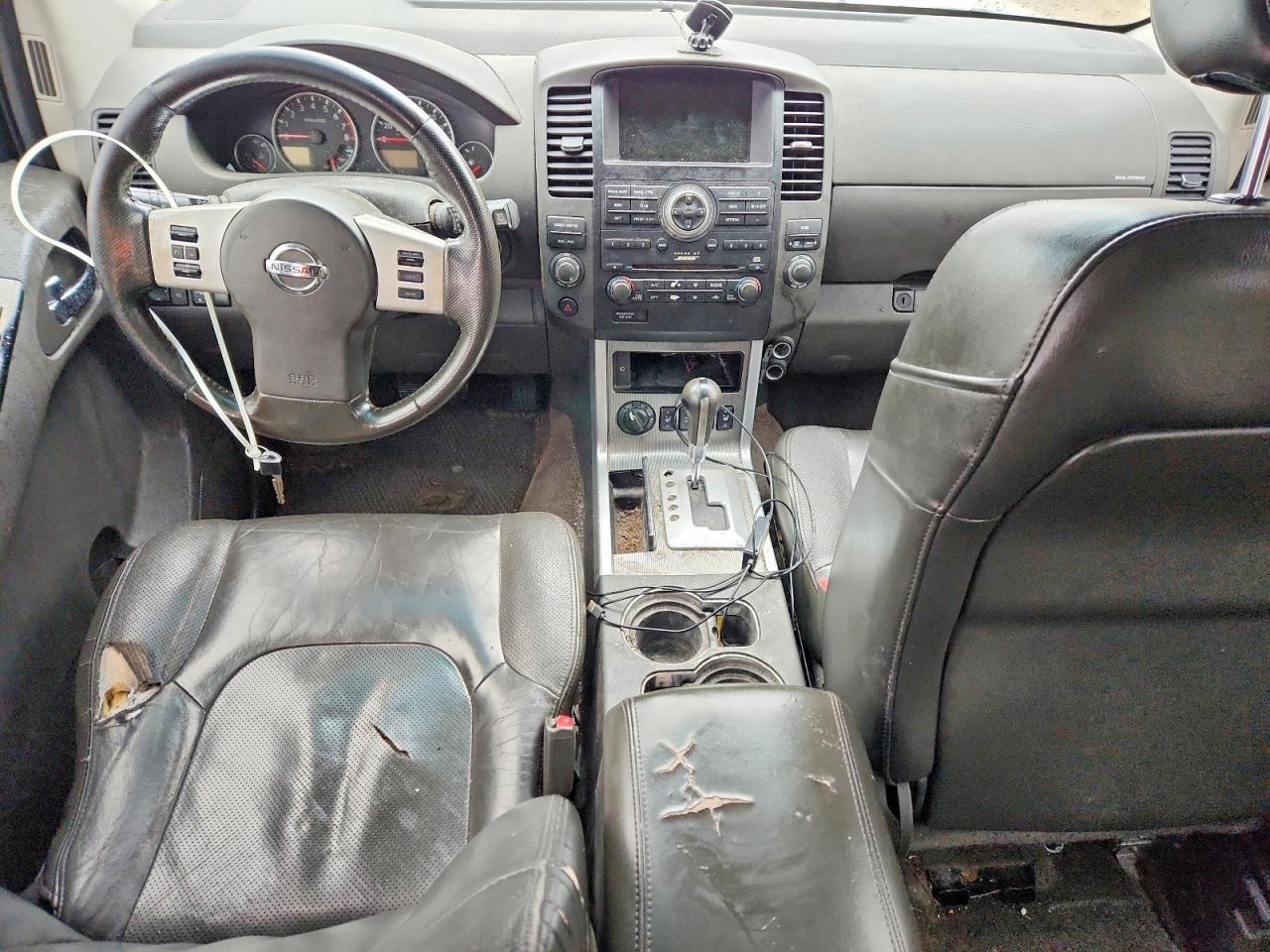 2011 Nissan Pathfinder s