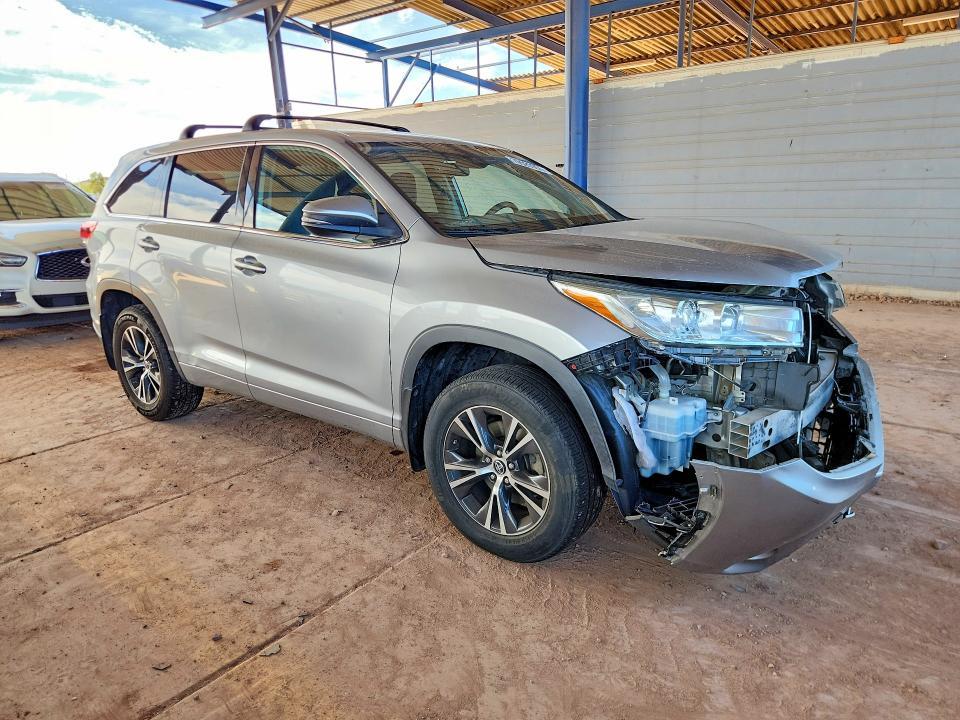 2018 Toyota Highlander le